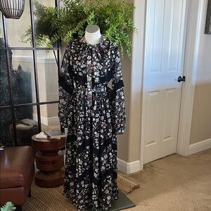 *BRAND NEW* Floral Long Sleeve Maxi Dress